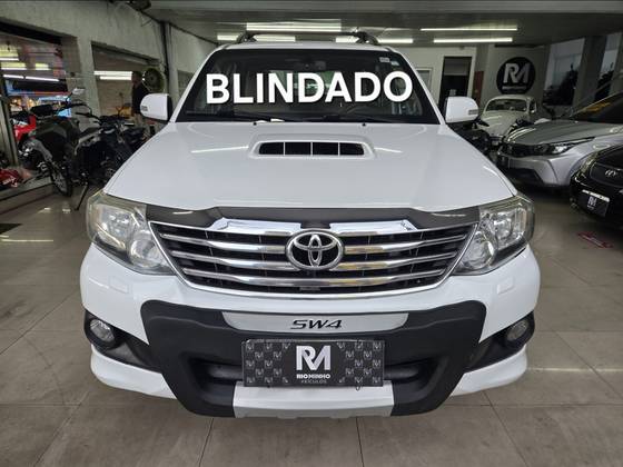 TOYOTA HILUX SW4 3.0 SRV 4X4 7 LUGARES 16V TURBO INTERCOOLER DIESEL 4P AUTOMÁTICO